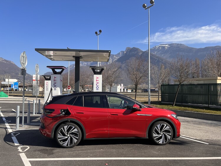 5000 km Volkswagenem ID.4 przez całą Europę – elektryczny SUV Volkswagena w podróży do Barcelony